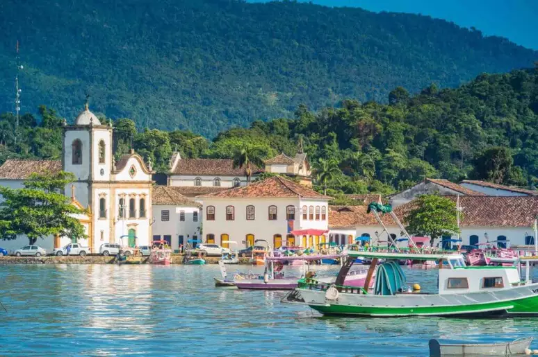 Paraty RJ cidade histórica do Rio de Janeiro é um destino imperdível para sua próxima viagem