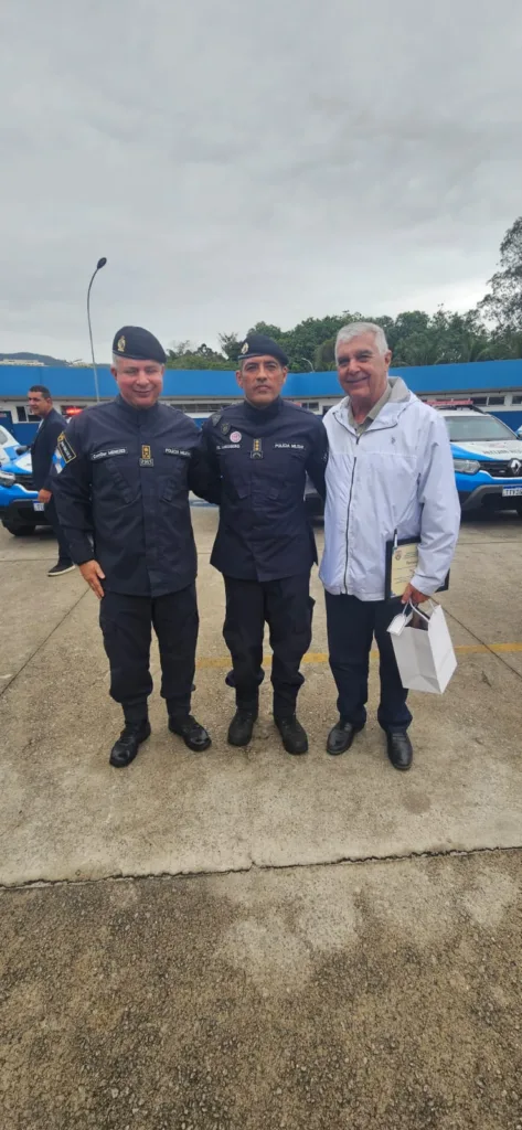 A imagem atual não possui texto alternativo. O nome do arquivo é: WhatsApp-Image-2025-12-18-at-16.07.23-2.webp