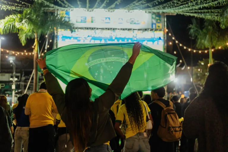 Esquina da Copa reúne torcida em Maricá e fortalece calendário gratuito no Centro