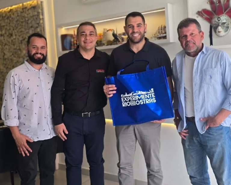 Promoção turística de Rio das Ostras em agências de Campos dos Goytacazes