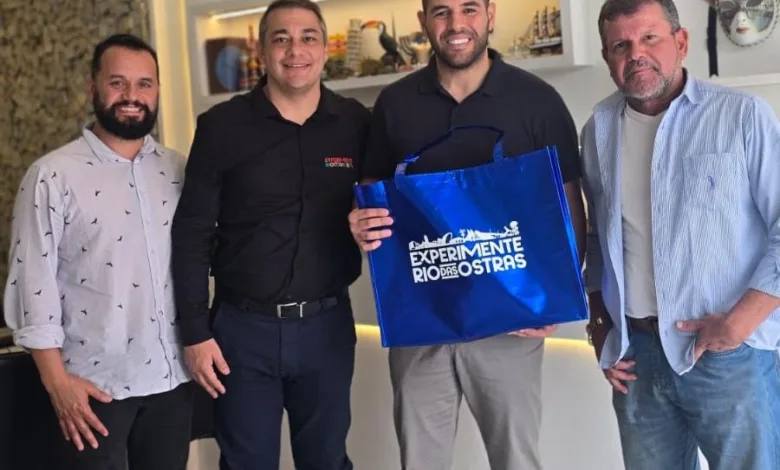 Promoção turística de Rio das Ostras em agências de Campos dos Goytacazes