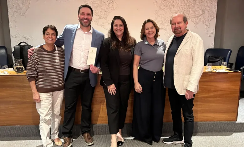 Cristina Fritsch, Richard Andreazza, Alessandra Harms, Rosana Carvalho e Guilherme Paulus reunidos no cafe da manha de capacitacao da Abav-RJ para agentes de viagens