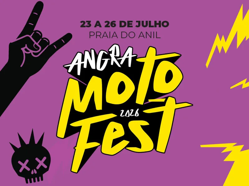 Motociclistas e público reunidos no Angra MotoFest, na Praia do Anil, em Angra dos Reis