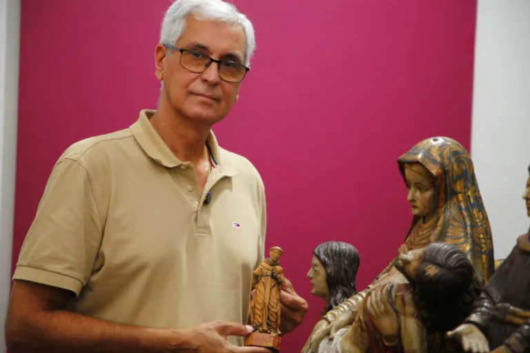 Mostra de arte sacra da Casa de Cultura de Nova Iguaçu
