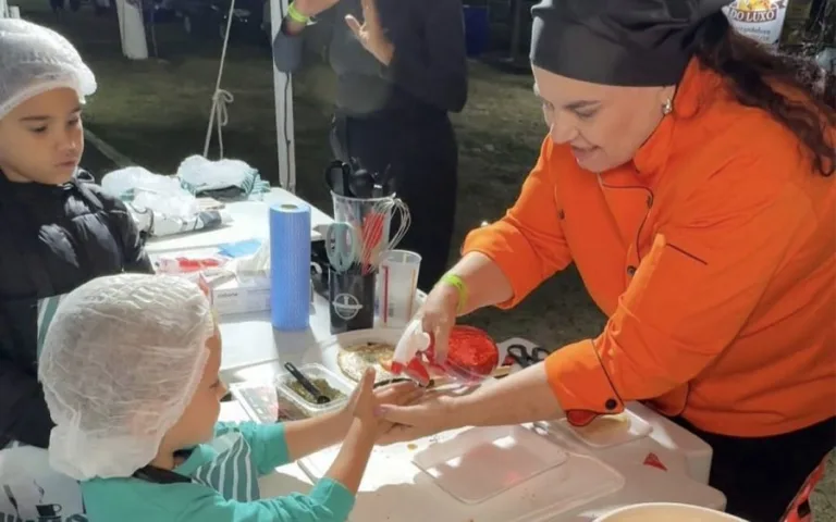 Oficina infantil no Festival Gastronomico de Rio das Ostras