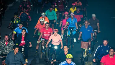 Maricá - Maricá: Bike Night reúne dezenas de ciclistas em passeio noturno por Itaipuaçu
