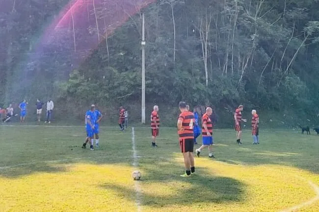 Quatis - Quatis realiza Encontro de Lendas com amistosos de futebol em São Joaquim