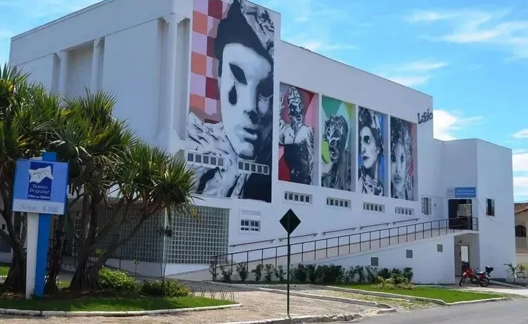 Teatro Municipal Joel Barcellos, em Rio das Ostras