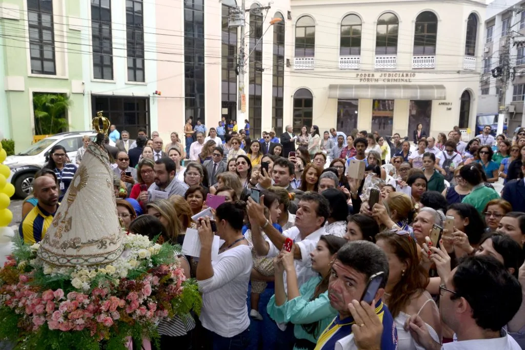 Rio de Janeiro - Imagem peregrina de Nossa Senhora de Nazare visita o Rio em julho