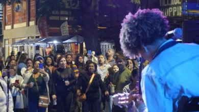 Feira Reviva Centro na Rua Rego Barros, em Rio das Ostras
